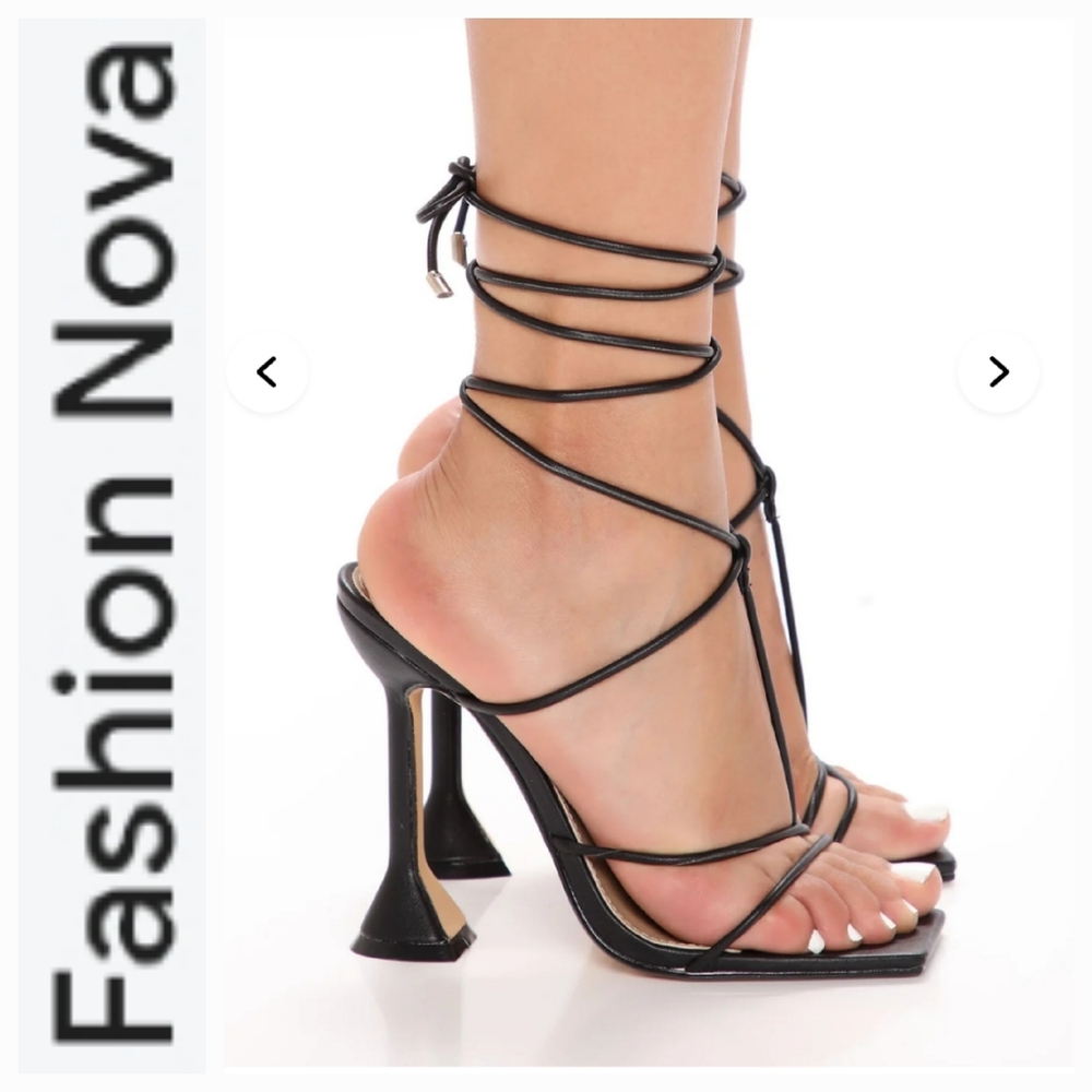 Fashion Nova Black Strappy Heels EUC